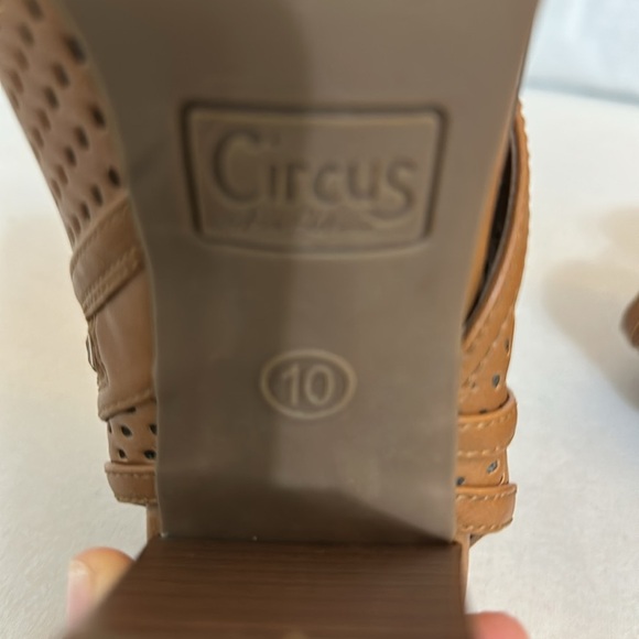 Circus by Sam Edelman Emerson Peep-toe Bootie Color brown Size:10 - Picture 6 of 7